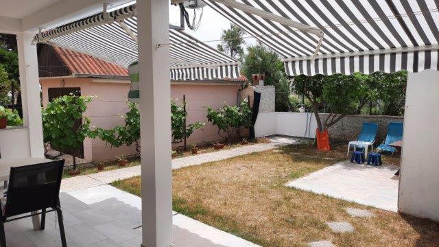 Apartmani Popovic Nin Exterior photo