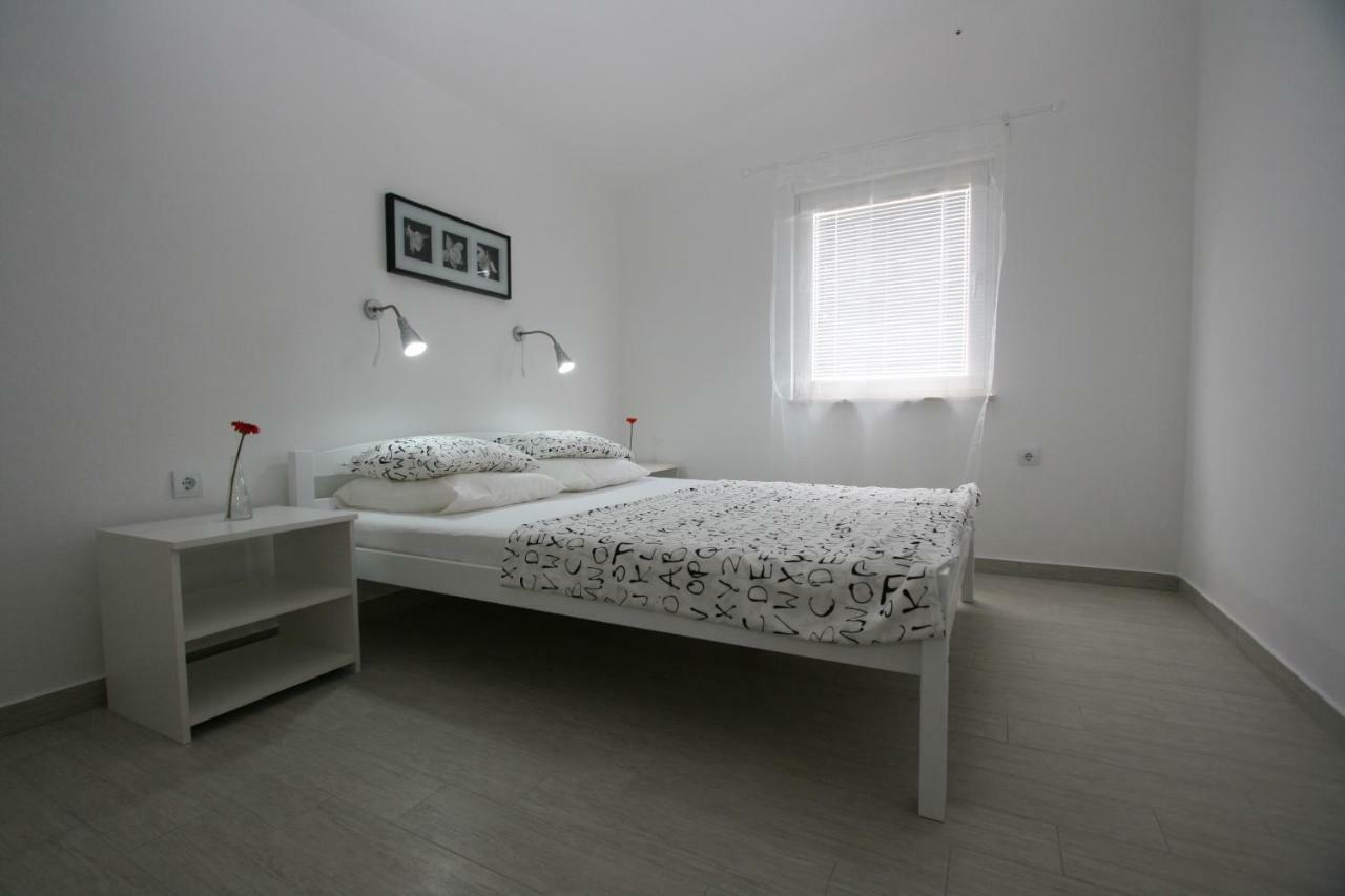 Apartmani Popovic Nin Exterior photo